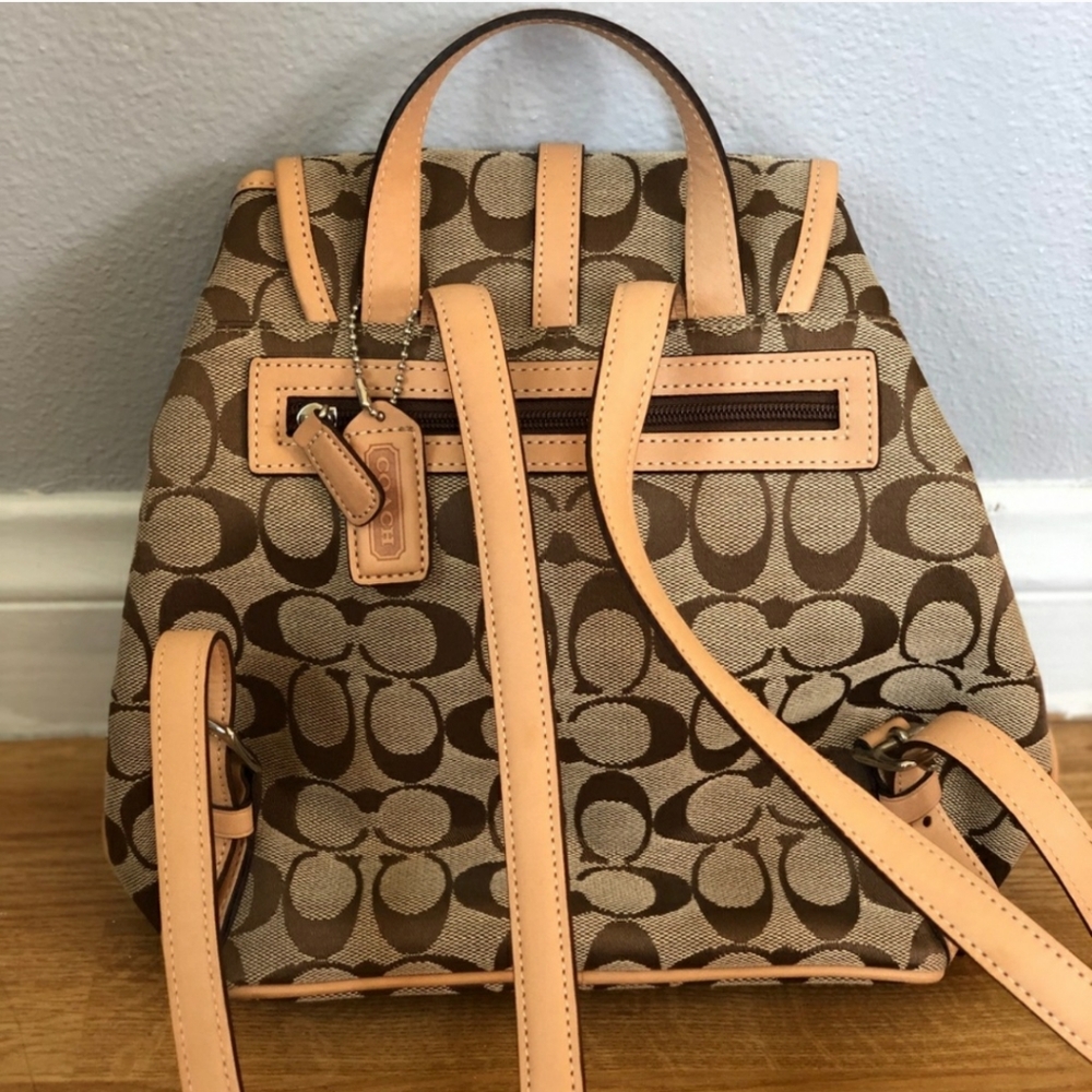Coach Signature Small Backpack - Picture 3 of 6